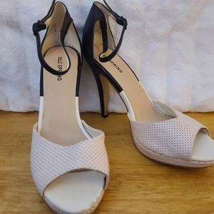 Call it SPRING Rokos Black and Baby Pink high heel sandals - sz 10